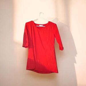 Red 3/4 Sleeve Top
